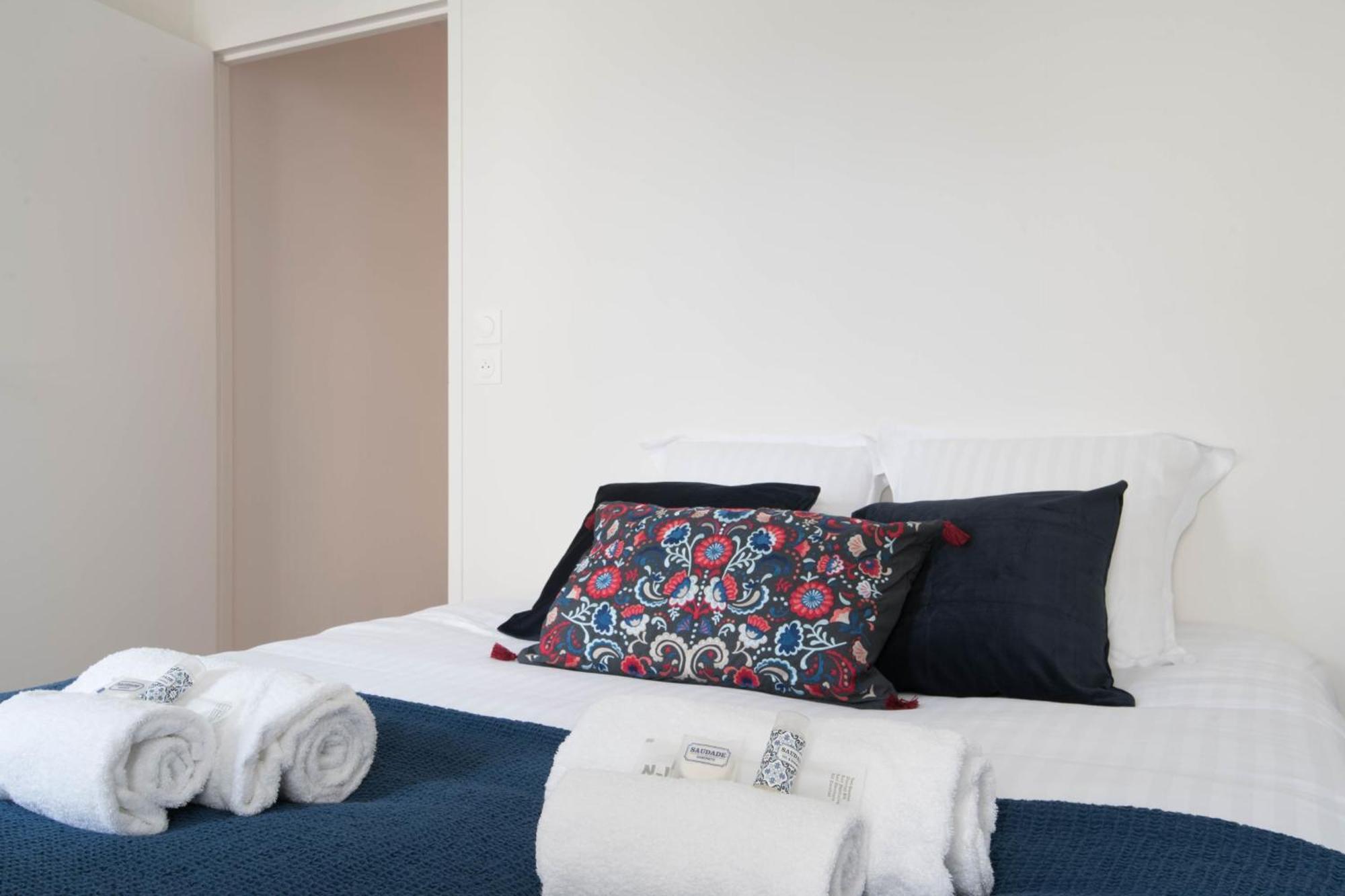 MELANIE - Appartement proche gare, arrivée 24 24 Le Mans Exterior foto