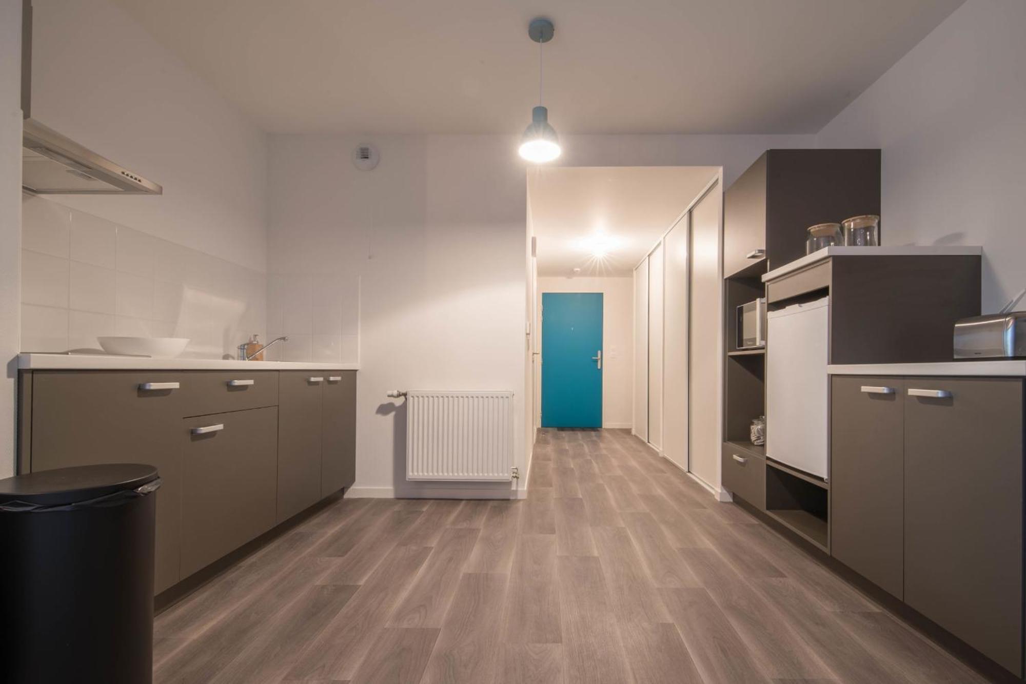 MELANIE - Appartement proche gare, arrivée 24 24 Le Mans Exterior foto
