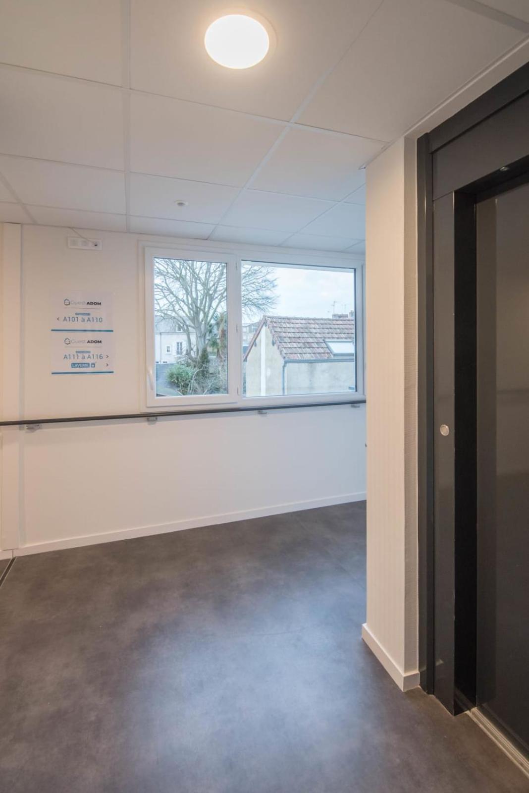 MELANIE - Appartement proche gare, arrivée 24 24 Le Mans Exterior foto